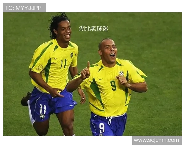 小罗与大罗的足球传奇对决与友谊揭秘足球世界的双子星光辉岁月